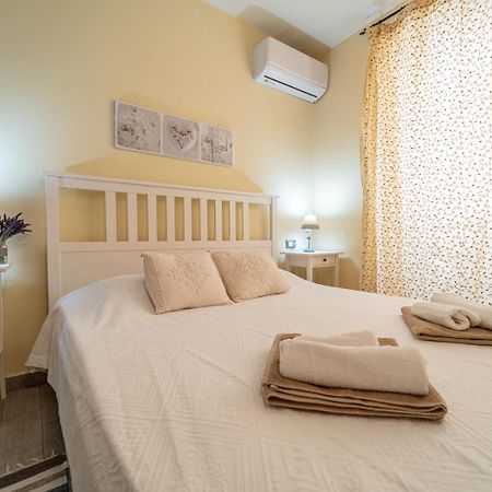 Domo Papiros B&B Синискола Экстерьер фото